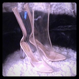 😝Clear YEEZY inspired boot 😍